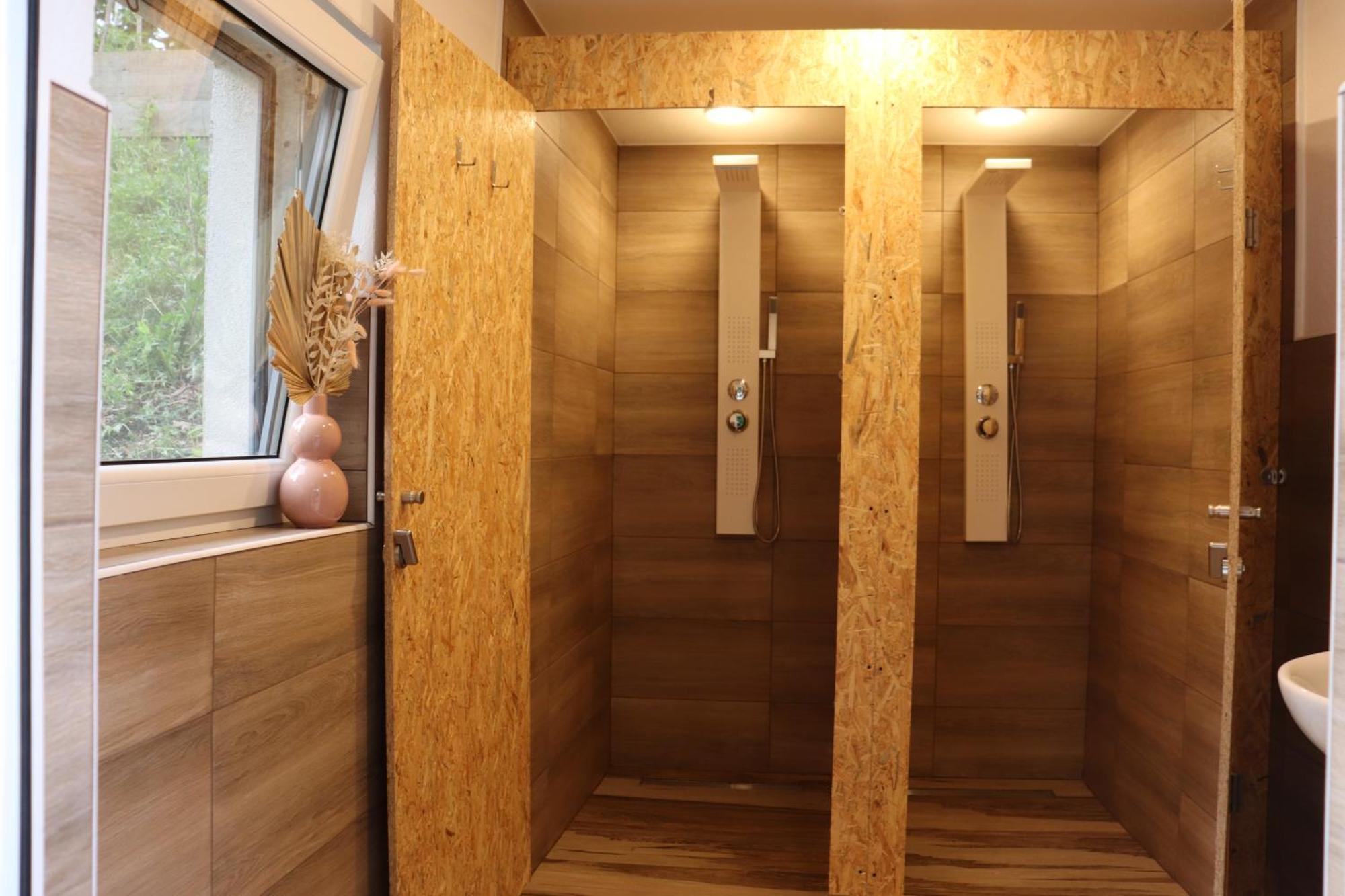 T'Glamp Bee House Ξενοδοχείο Rovte Εξωτερικό φωτογραφία
